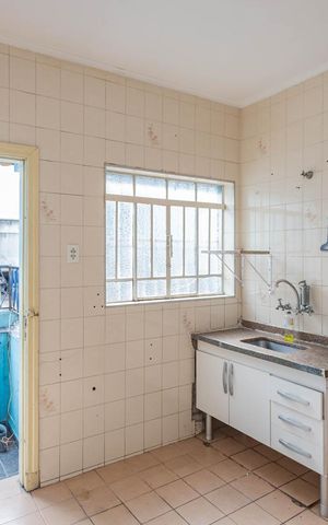 Casa à venda com 175m², 2 quartos e 2 vagasCozinha