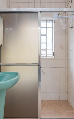 Casa à venda com 175m², 2 quartos e 2 vagasBanheiro