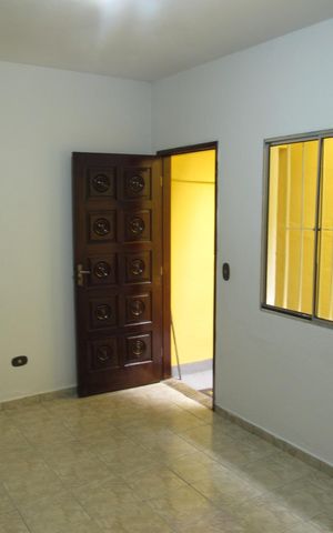 Casa à venda com 130m², 2 quartos e 1 vagaSala