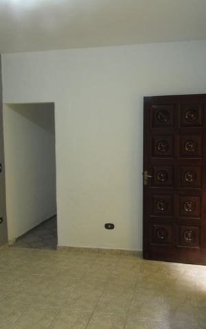 Casa à venda com 130m², 2 quartos e 1 vagaSala