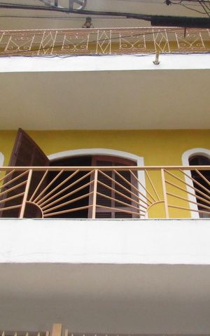 Casa à venda com 130m², 2 quartos e 1 vagaFachada