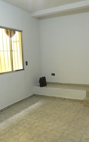 Casa à venda com 130m², 2 quartos e 1 vagaSala