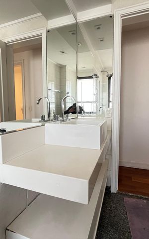 Apartamento à venda com 240m², 3 quartos e 3 vagasBanheiro da Suíte 3