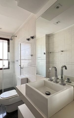 Apartamento à venda com 240m², 3 quartos e 3 vagasBanheiro da Suíte 3