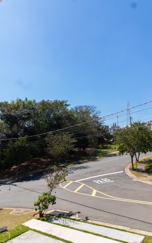 Casa de condomínio à venda com 411m², 4 quartos e 4 vagas Casa de condomínio à venda com 411m², 4 quartos e 4 vagasVista Suíte 4