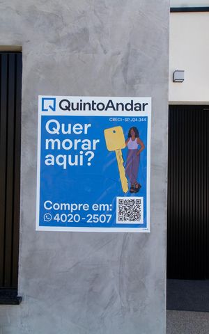 Casa de condomínio à venda com 411m², 4 quartos e 4 vagas Casa de condomínio à venda com 411m², 4 quartos e 4 vagasPlaca