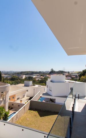 Casa de condomínio à venda com 411m², 4 quartos e 4 vagas Casa de condomínio à venda com 411m², 4 quartos e 4 vagasVista Sacada da Suíte 1
