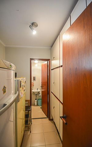 Apartamento à venda com 221m², 4 quartos e 3 vagas Apartamento à venda com 221m², 4 quartos e 3 vagasQuarto de Serviço