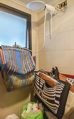 Apartamento à venda com 221m², 4 quartos e 3 vagas Apartamento à venda com 221m², 4 quartos e 3 vagasBanheiro de serviço
