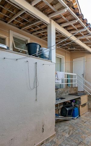 Casa de condomínio à venda com 90m², 3 quartos e 2 vagas Casa de condomínio à venda com 90m², 3 quartos e 2 vagasÁrea de Serviço