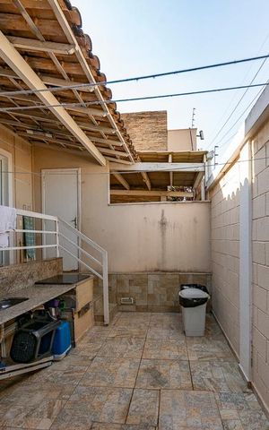 Casa de condomínio à venda com 90m², 3 quartos e 2 vagas Casa de condomínio à venda com 90m², 3 quartos e 2 vagasÁrea de Serviço