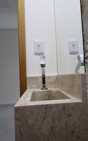 Casa à venda com 140m², 3 quartos e 2 vagasLavabo