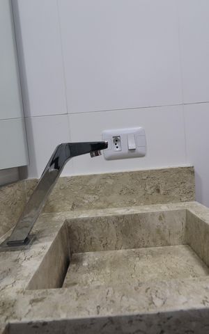 Casa à venda com 140m², 3 quartos e 2 vagasBanheiro Quarto 1 suíte