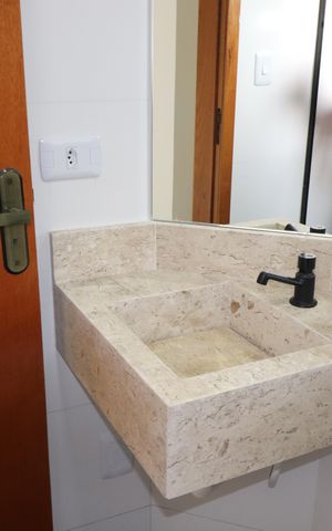 Casa à venda com 140m², 3 quartos e 2 vagasBanheiro Quarto 3 suíte