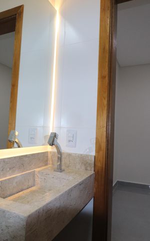 Casa à venda com 140m², 3 quartos e 2 vagasBanheiro Quarto 2 suíte