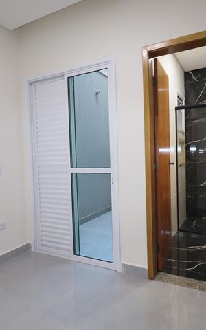 Casa à venda com 140m², 3 quartos e 2 vagasQuarto 2 suíte