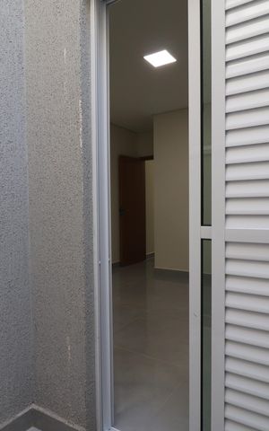 Casa à venda com 140m², 3 quartos e 2 vagasVaranda Banheiro Quarto 1 suíte