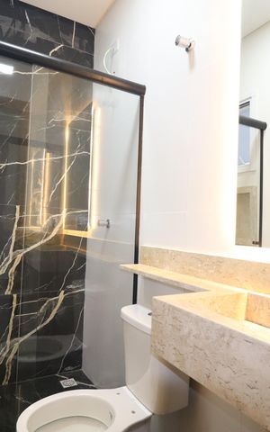 Casa à venda com 140m², 3 quartos e 2 vagasBanheiro Quarto 2 suíte