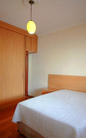 Casa à venda com 300m², 5 quartos e 2 vagasSuíte