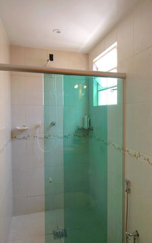 Casa à venda com 300m², 5 quartos e 2 vagasBanheiro da Suíte
