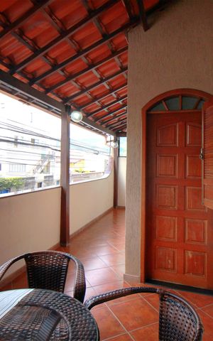 Casa à venda com 300m², 5 quartos e 2 vagasVaranda da Sala