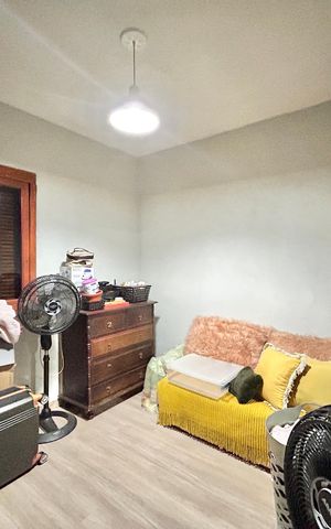Casa à venda com 90m², 4 quartos e 3 vagas Casa à venda com 90m², 4 quartos e 3 vagasQuarto 1