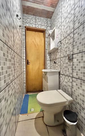 Casa à venda com 90m², 4 quartos e 3 vagas Casa à venda com 90m², 4 quartos e 3 vagasBanheiro 2