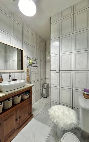 Casa à venda com 90m², 4 quartos e 3 vagas Casa à venda com 90m², 4 quartos e 3 vagasBanheiro 1