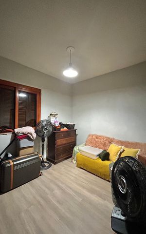 Casa à venda com 90m², 4 quartos e 3 vagas Casa à venda com 90m², 4 quartos e 3 vagasQuarto 1