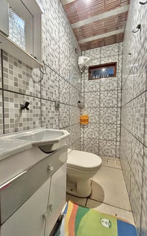 Casa à venda com 90m², 4 quartos e 3 vagas Casa à venda com 90m², 4 quartos e 3 vagasBanheiro 2