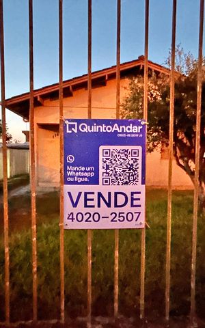 Casa à venda com 90m², 4 quartos e 3 vagas Casa à venda com 90m², 4 quartos e 3 vagasPlaca