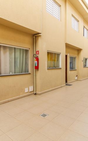 Casa de condomínio à venda com 62m², 2 quartos e 1 vaga Casa de condomínio à venda com 62m², 2 quartos e 1 vagaÁrea Comum