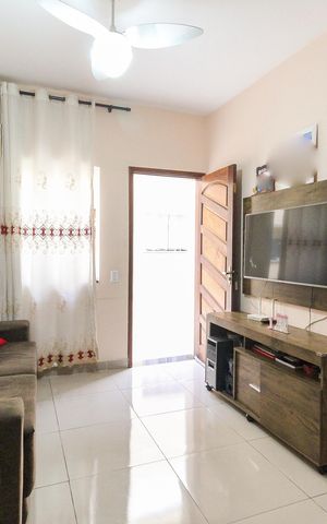 Casa de condomínio à venda com 62m², 2 quartos e 1 vaga Casa de condomínio à venda com 62m², 2 quartos e 1 vagaSala