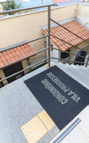 Casa de condomínio à venda com 62m², 2 quartos e 1 vaga Casa de condomínio à venda com 62m², 2 quartos e 1 vagaÁrea Comum