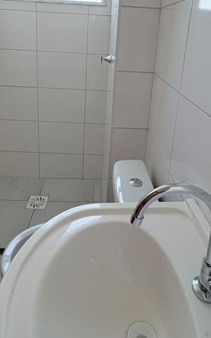 Apartamento à venda com 53m², 2 quartos e 1 vaga Apartamento à venda com 53m², 2 quartos e 1 vagaBanheiro