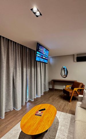 Studio para alugar com 50m², 1 quarto e 1 vaga Studio para alugar com 50m², 1 quarto e 1 vagaSala