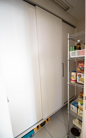 Apartamento à venda com 159m², 2 quartos e 2 vagas Apartamento à venda com 159m², 2 quartos e 2 vagasDespensa
