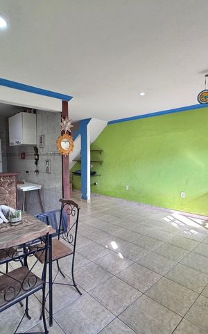 Casa de condomínio à venda com 150m², 2 quartos e 2 vagas Casa de condomínio à venda com 150m², 2 quartos e 2 vagasSala