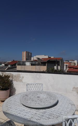 Apartamento à venda com 160m², 3 quartos e 2 vagasCobertura