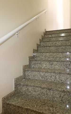 Apartamento à venda com 160m², 3 quartos e 2 vagasEscada cobertura