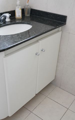 Casa à venda com 240m², 7 quartos e 3 vagasBanheiro 2