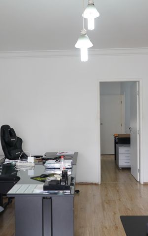Casa à venda com 240m², 7 quartos e 3 vagasSala 2