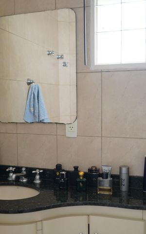 Casa à venda com 240m², 7 quartos e 3 vagasBanheiro