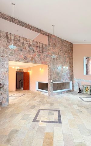 Casa de condomínio à venda com 1000m², 5 quartos e 7 vagasSala