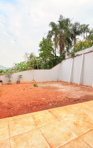 Casa de condomínio à venda com 1000m², 5 quartos e 7 vagasQuintal com Churrasqueira