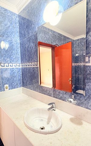 Casa de condomínio à venda com 1000m², 5 quartos e 7 vagasBanheiro da Suíte 1