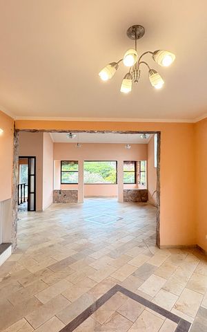 Casa de condomínio à venda com 1000m², 5 quartos e 7 vagasSala de Jantar