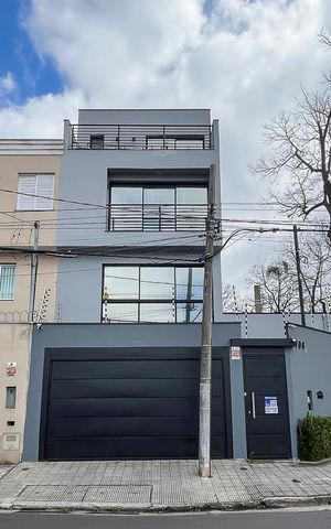 Casa à venda com 183m², 3 quartos e 2 vagasFachada 