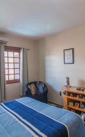 Casa à venda com 258m², 4 quartos e 4 vagasQuarto 3