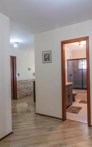 Casa à venda com 258m², 4 quartos e 4 vagasSala 2